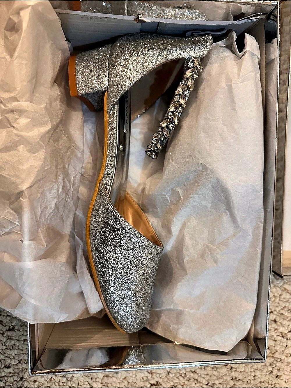 Badgley Mischka Youth Girls Bella Sandal Ankle Strap Block Heel Silver